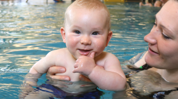 Babyschwimmen in Hoyerswerda